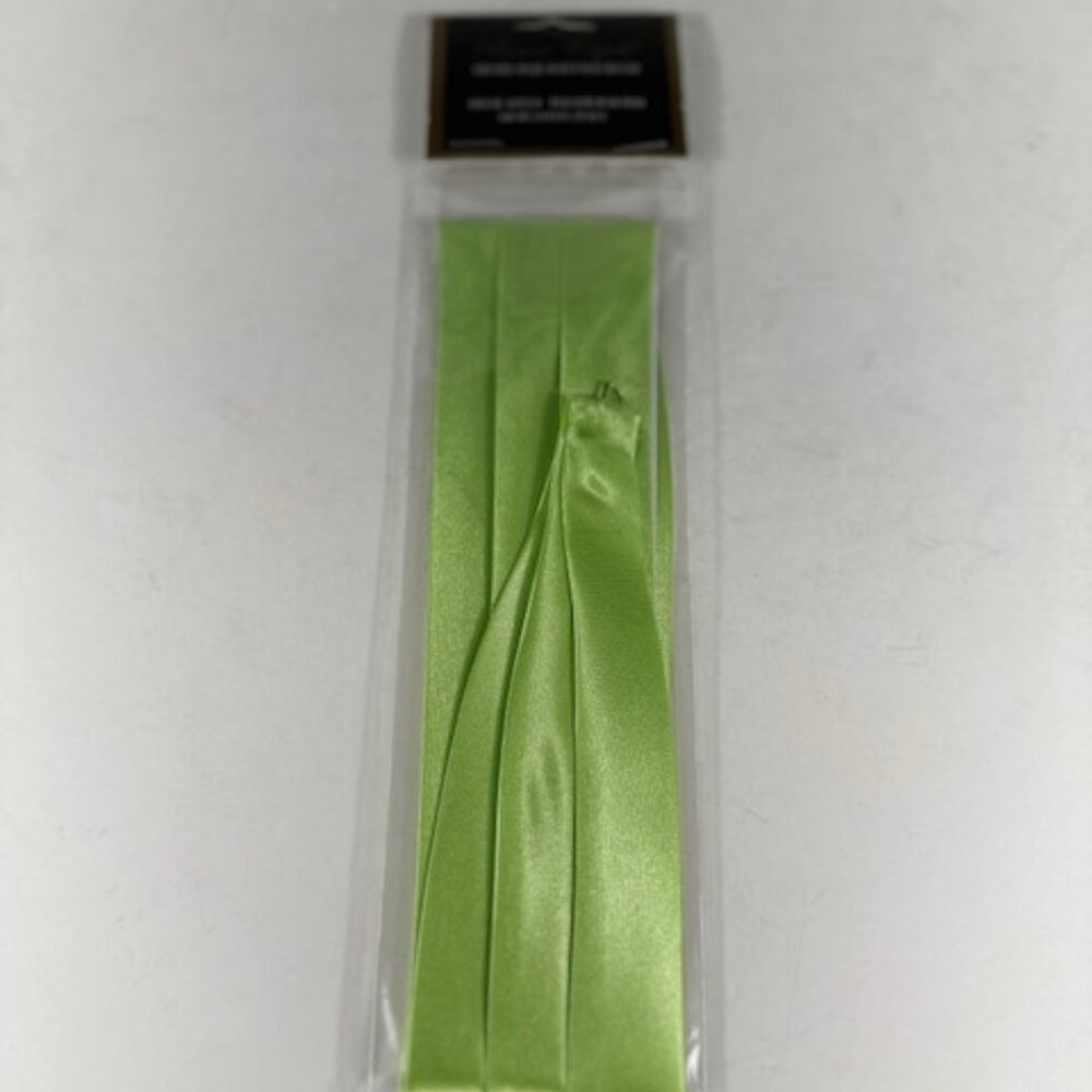 Bruno Capelo Men's Apple Green 3 Pleat Hat Band Premium 2 End Hooks 100% Satin